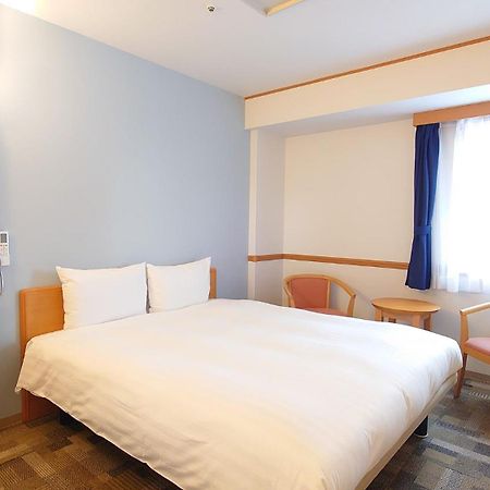 Toyoko Inn Niigata Ekimae Exteriör bild