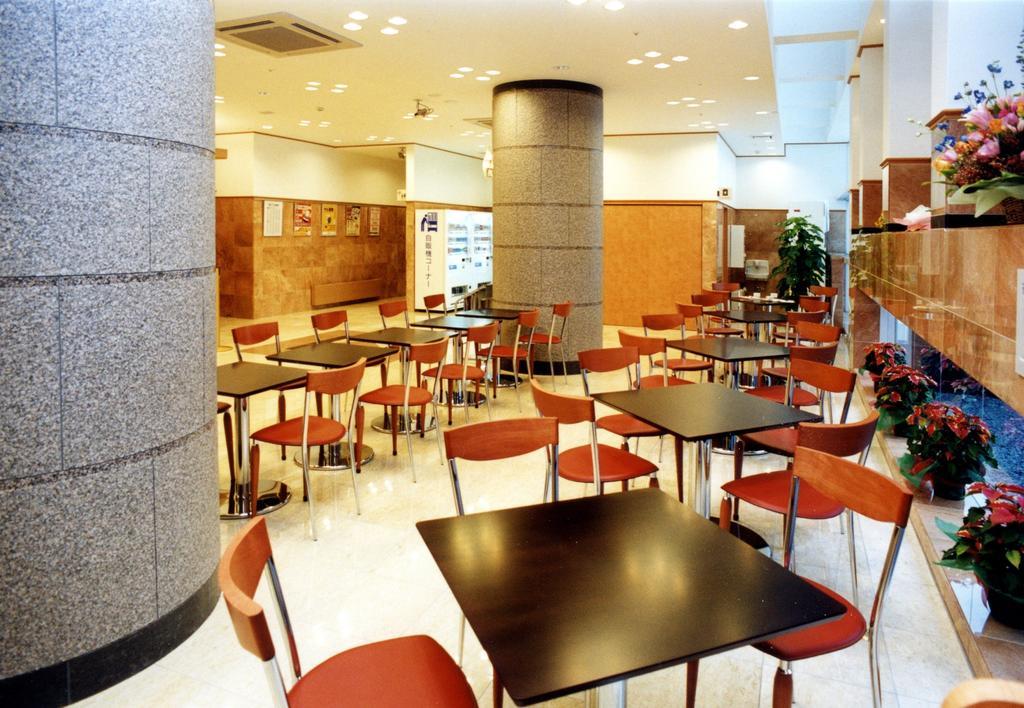 Toyoko Inn Niigata Ekimae Exteriör bild