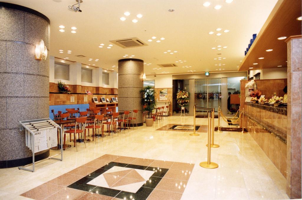 Toyoko Inn Niigata Ekimae Exteriör bild