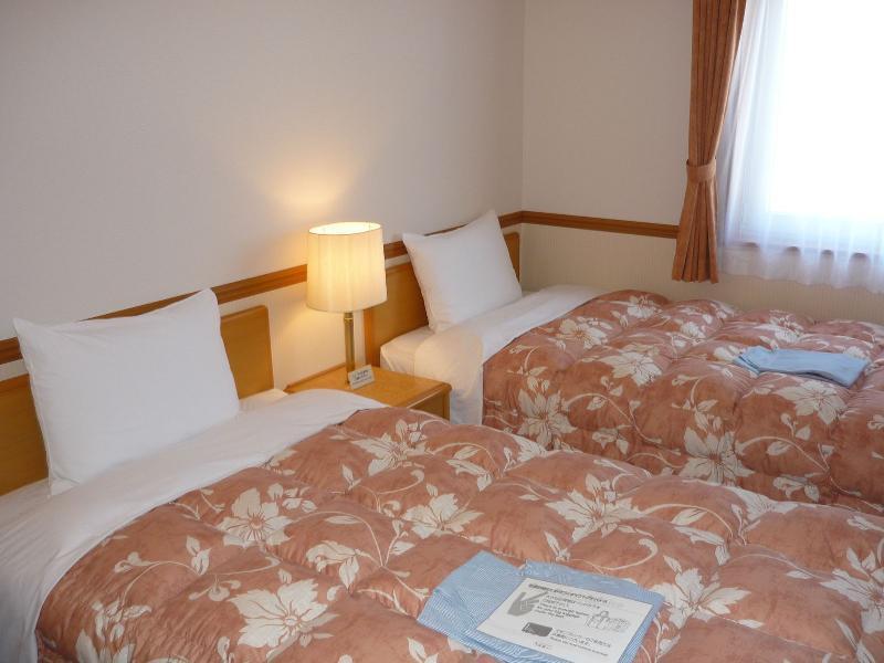 Toyoko Inn Niigata Ekimae Exteriör bild
